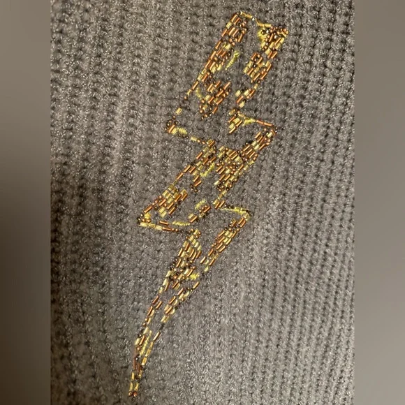 NWT Torrid size 1 (1X 14-16) gray sweater with bead lightning bolt detail - Picture 10 of 13